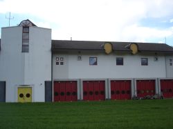 Halle Rckansicht